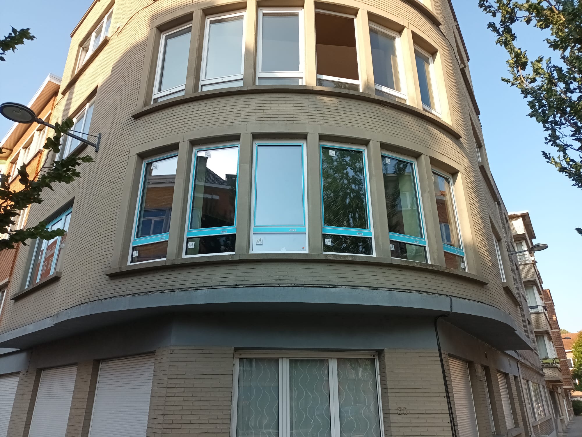 Réalisation Luc SRL – Menuiseries extérieures à Bruxelles et en Wallonie