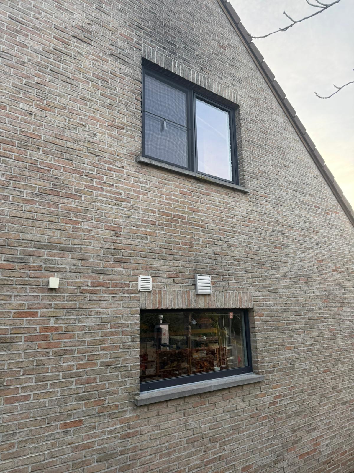 Réalisation Luc SRL – Menuiseries extérieures à Bruxelles et en Wallonie