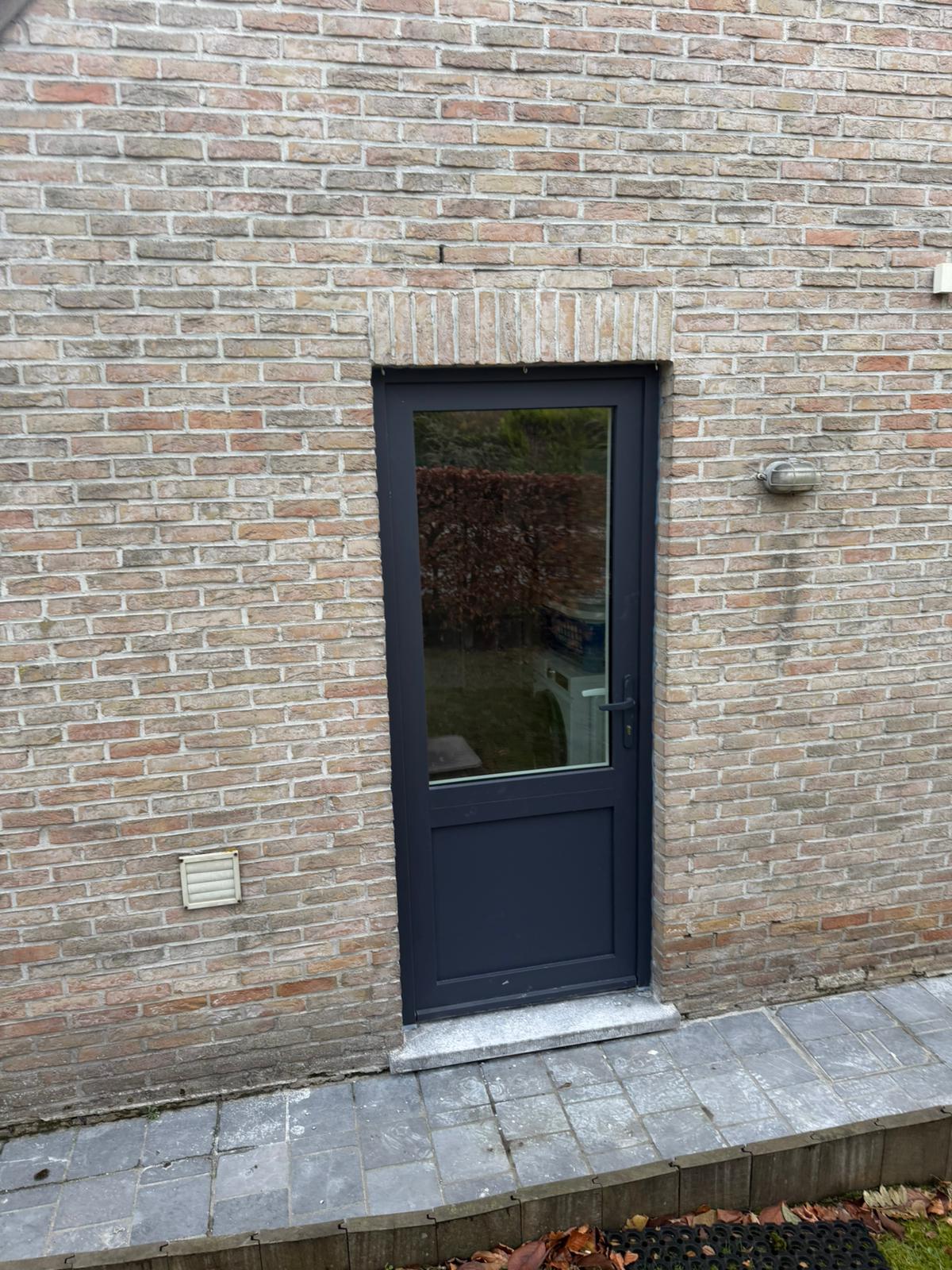 Réalisation Luc SRL – Menuiseries extérieures à Bruxelles et en Wallonie
