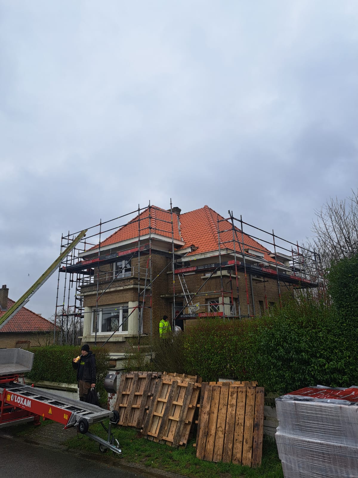 Réalisation Luc SRL – Bardages extérieurs et toitures à Bruxelles et en Wallonie