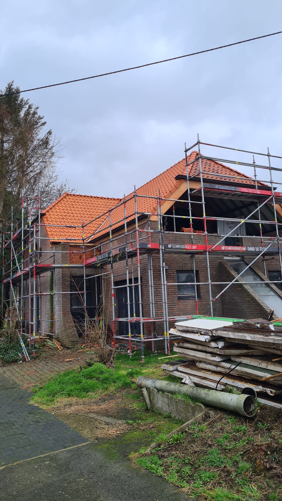 Réalisation Luc SRL – Bardages extérieurs et toitures à Bruxelles et en Wallonie