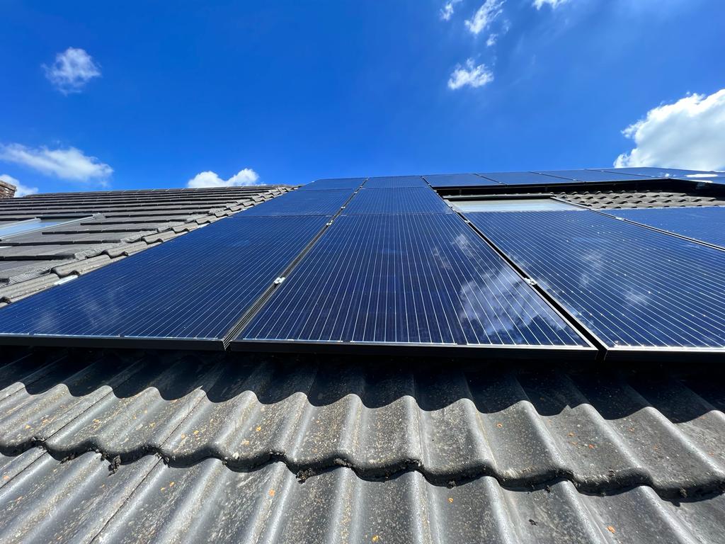 Produire son énergie avec les panneaux photovoltaïques avec votre installateur